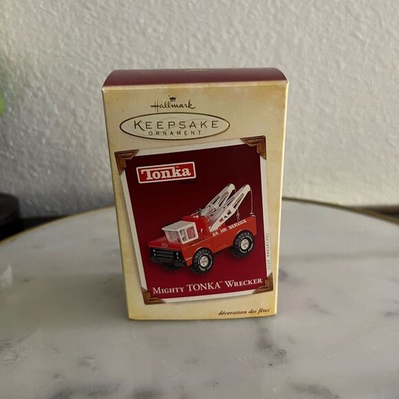 Hallmark Mighty Tonka Wrecker Christmas Ornament Die Cast Metal Dated 2005 New - Picture 1 of 4